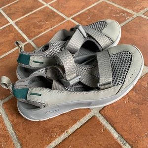 Men’s size 7 Chaco water shoes
